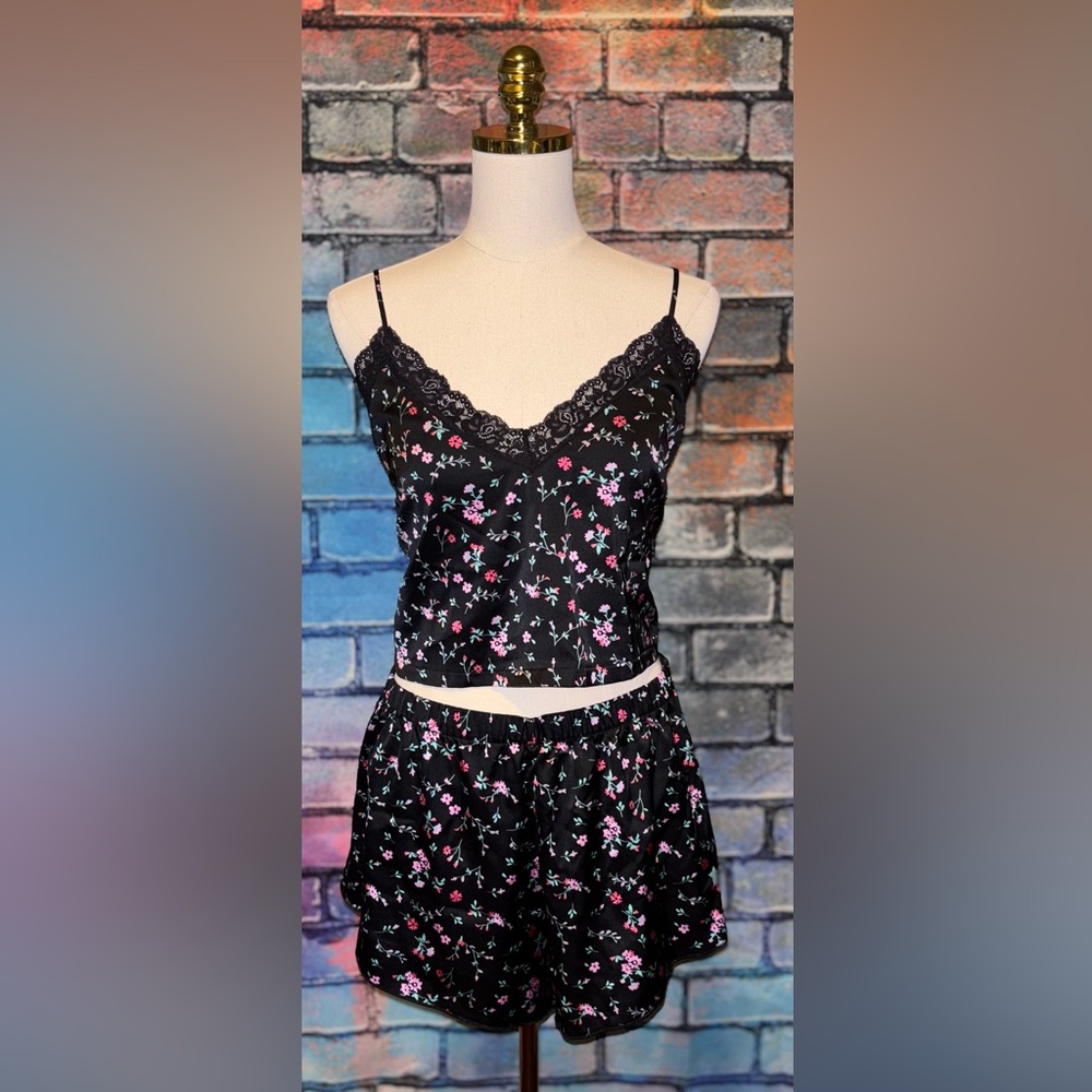 Floral Lace Trim Black Sleepwear Set